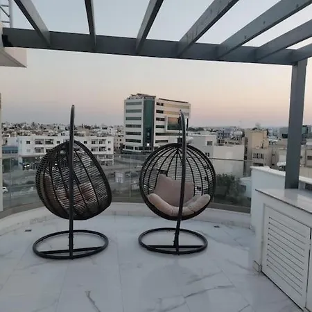 Luxury In 2 Bedroom 1 Balcony Apartmán Larnaca