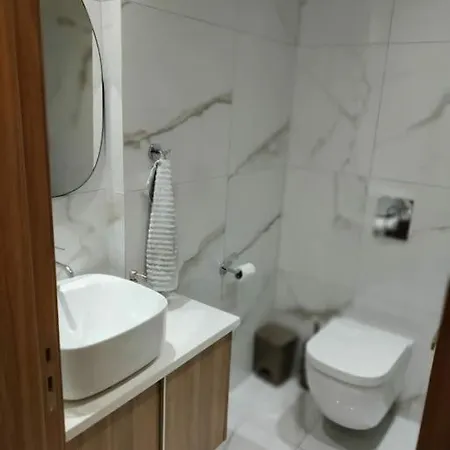 Luxury In 2 Bedroom 1 Balcony 公寓 *