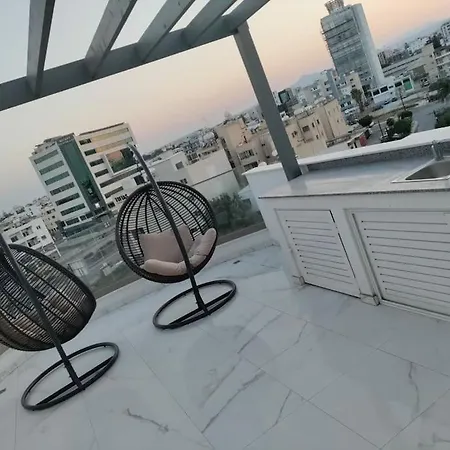 Luxury In 2 Bedroom 1 Balcony * לרנקה
