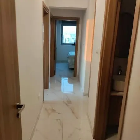Luxury In 2 Bedroom 1 Balcony *