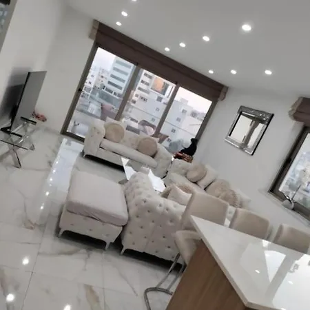 דירה Luxury In 2 Bedroom 1 Balcony *