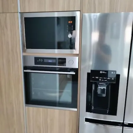דירה Luxury In 2 Bedroom 1 Balcony לרנקה
